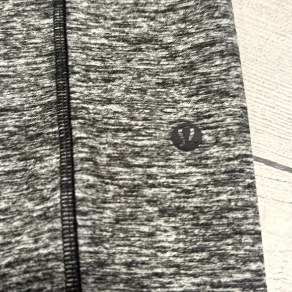 🍋Women’s Lululemon Ready to Rulu Fleece jogger size 10🍋 - Picture 10 of 16